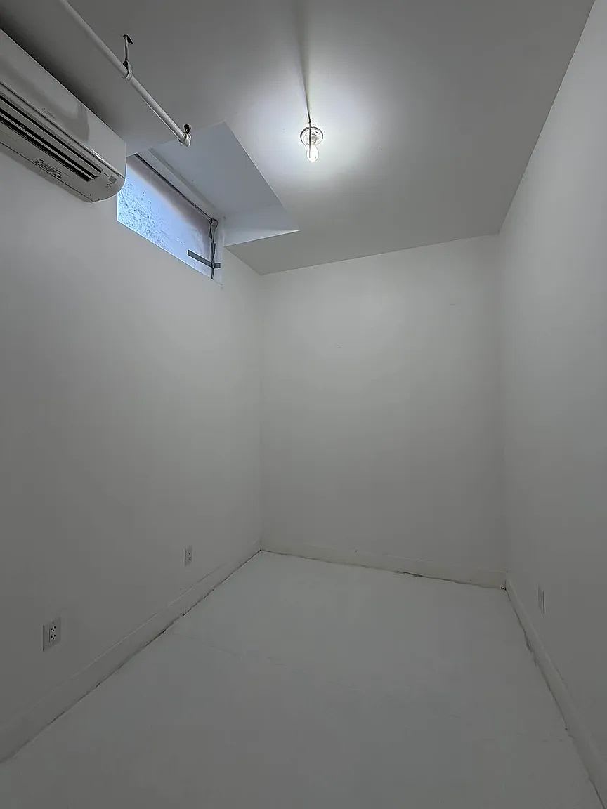 315 Berry St Apt 6 – photo 3