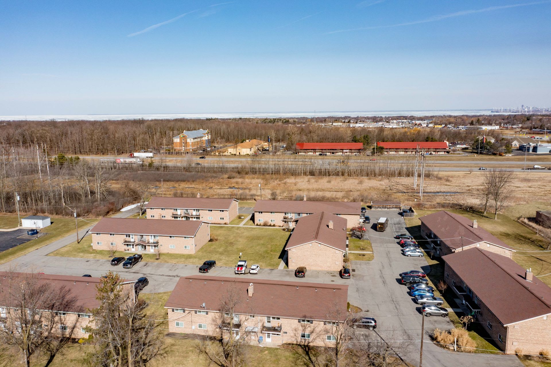 Holiday Meadows Apartments – photo 3