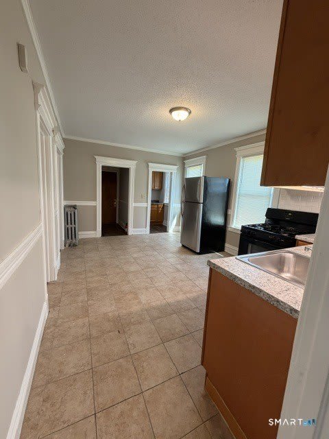 370 Maple Avenue – photo 4