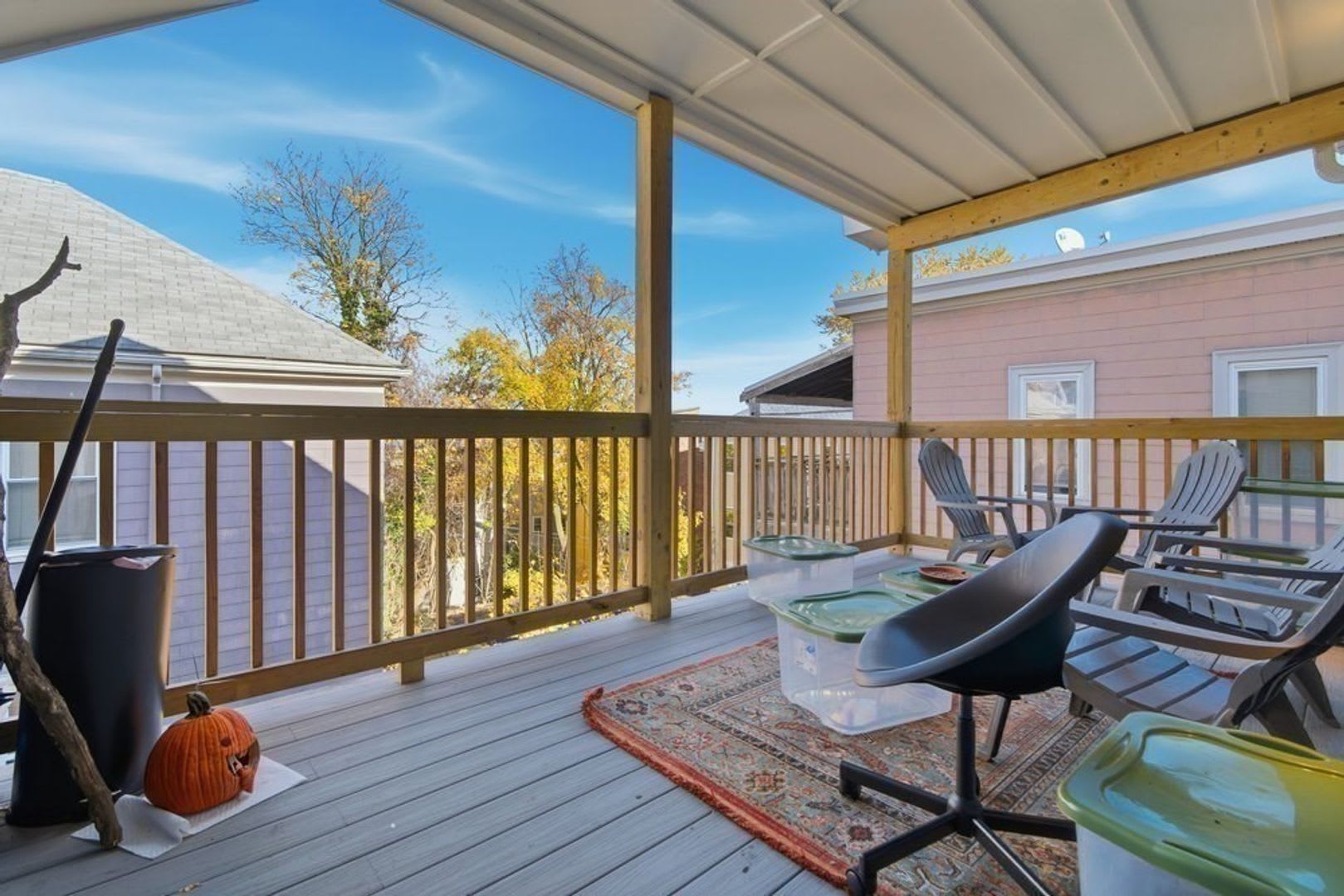 Giant 6 Bed in Mission Hill 9/1/26 – photo 3
