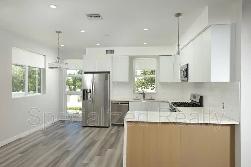 1406 Eagle Vista Drive – photo 5