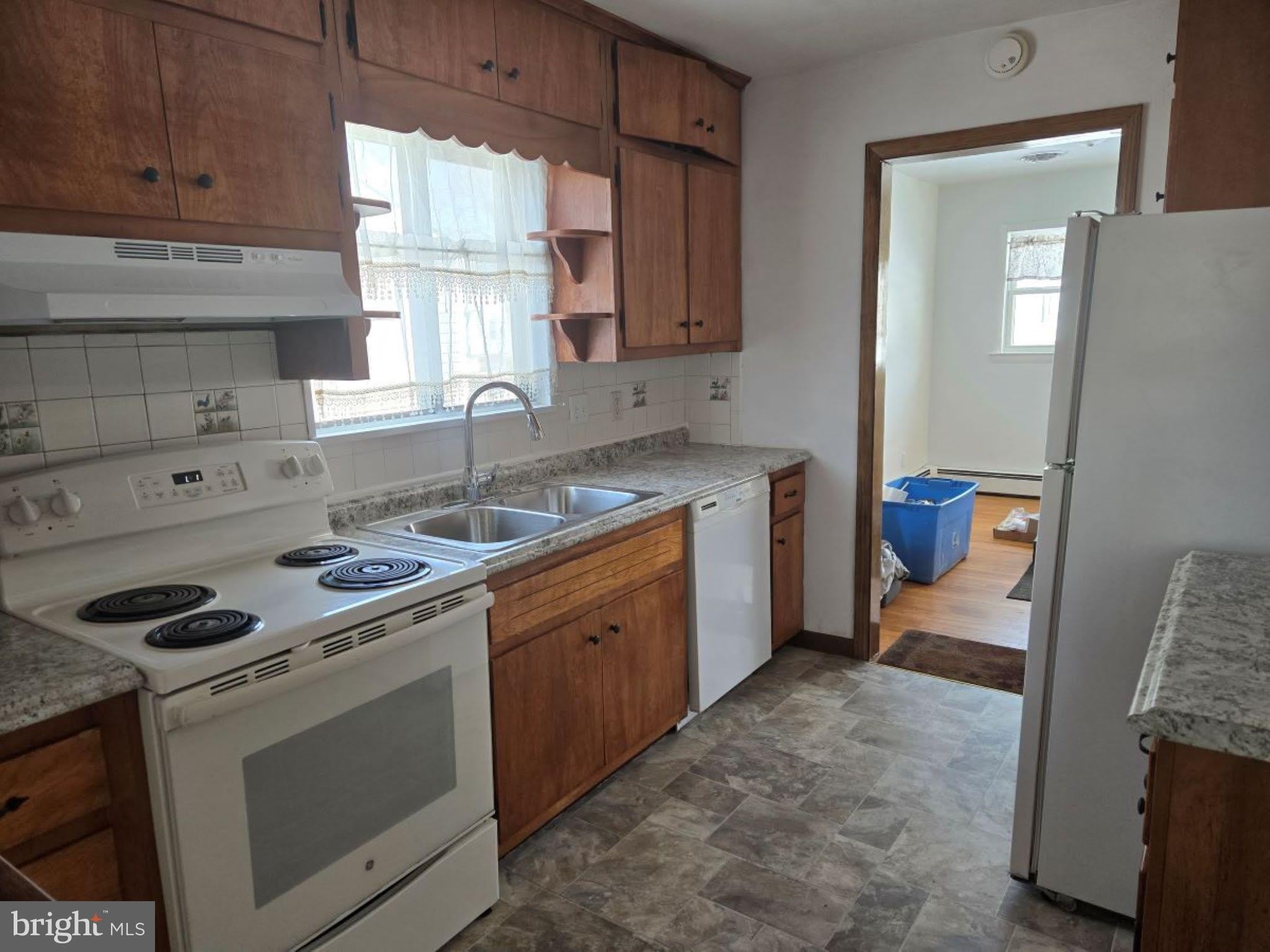 522 CAROL Street – photo 5