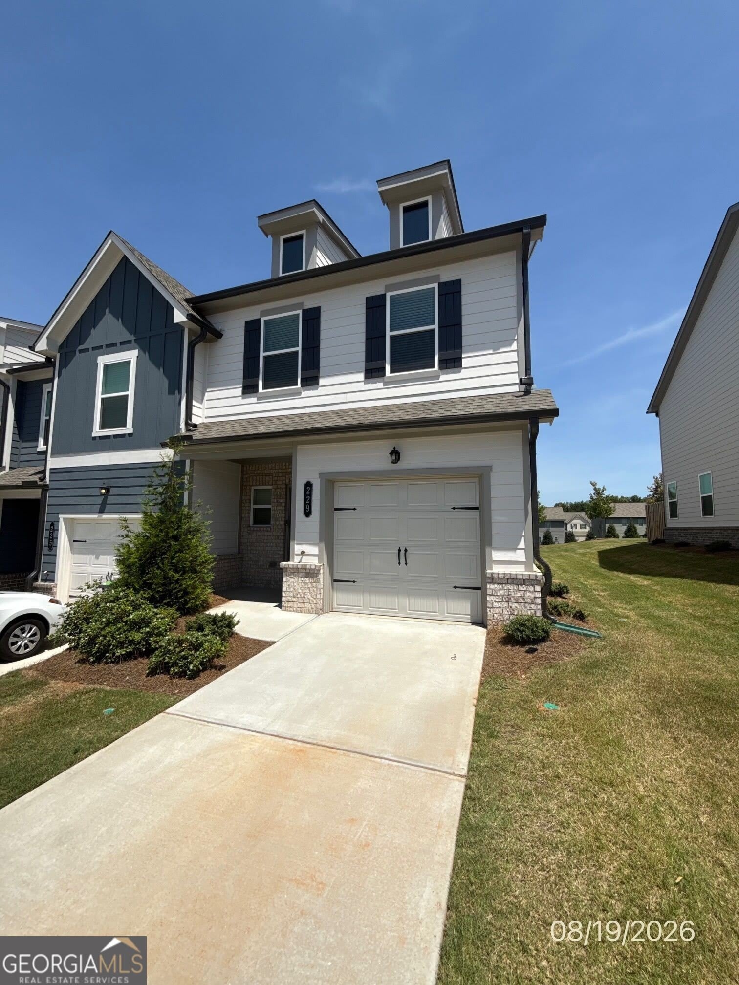 229 Kenoot Drive – photo 1