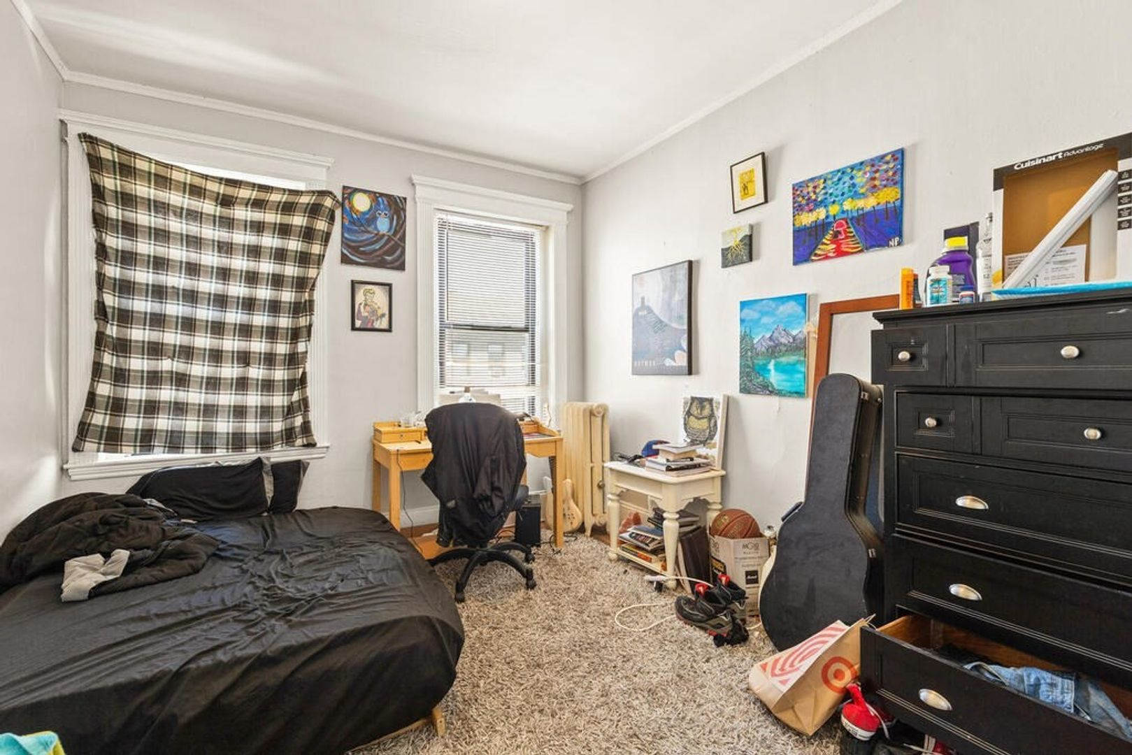 Nice 4 bed in Allston – photo 3