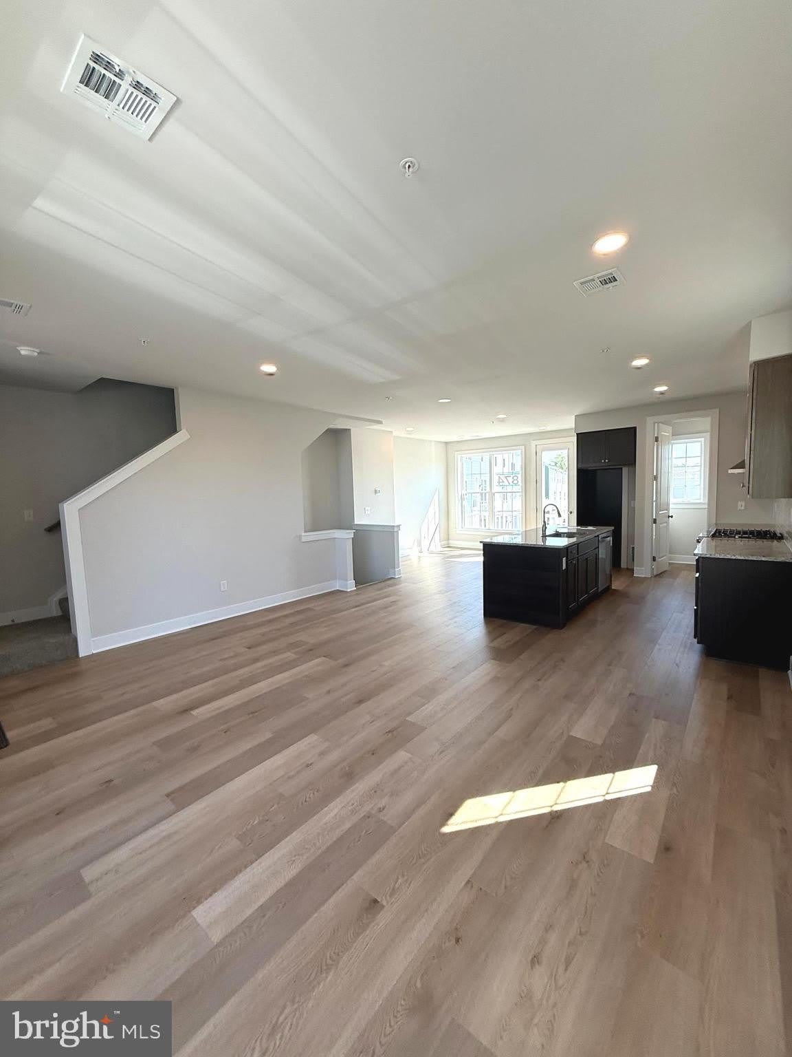 4129 RIDGEVIEW Avenue – photo 3