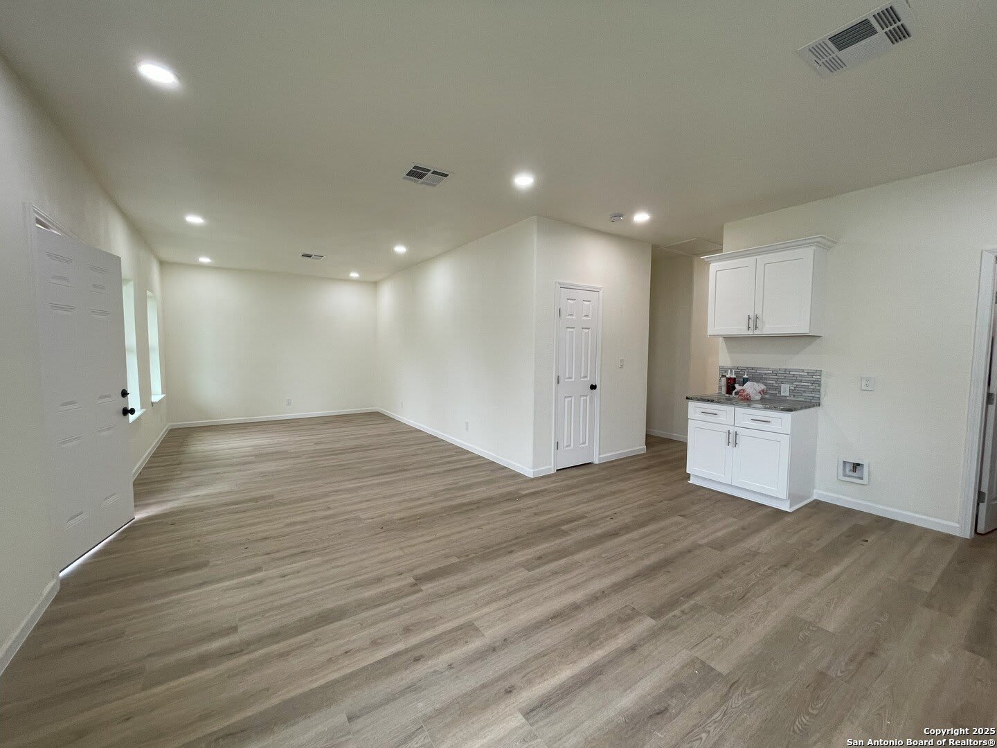 610 Pecan Valley – photo 5