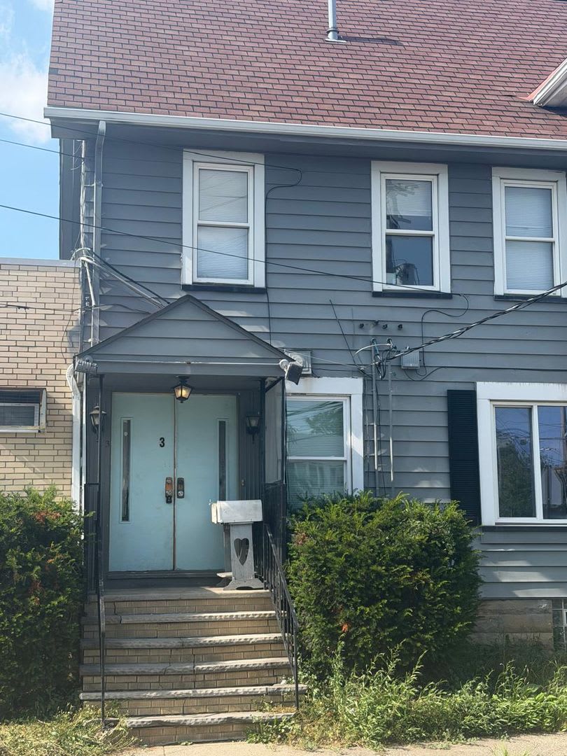 4438 Pearl Rd – photo 1