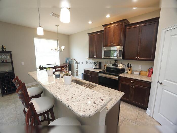 6303 South MacDill Avenue – photo 4