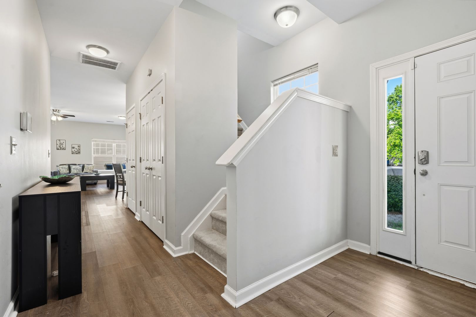 Fully Furnished Upgraded End Unit Retreat 3Br 2 5Ba Dedicated Office Space Private Garage Near Major Raleigh Medical Hubs – photo 3