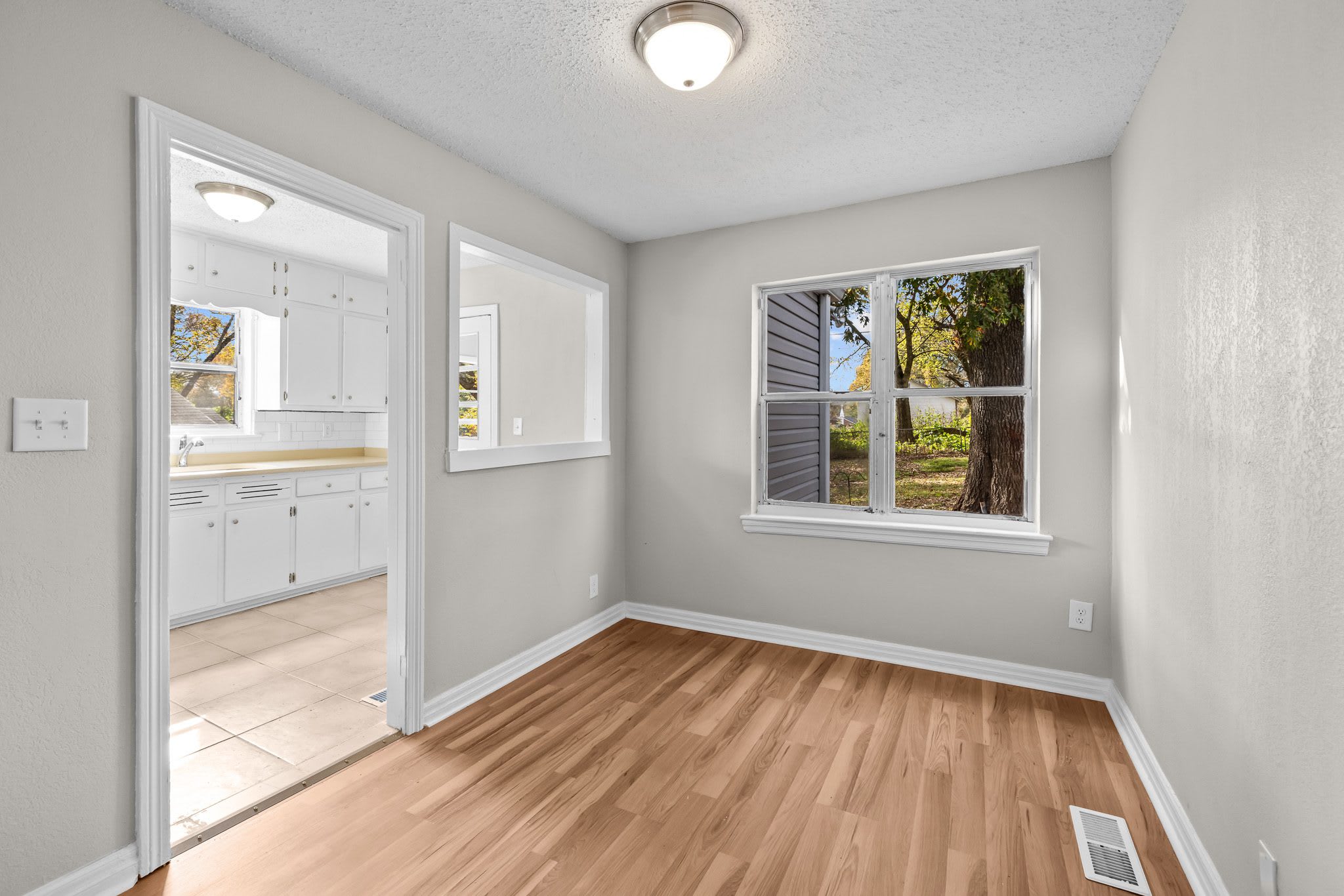 7404 Paris Ave – photo 4