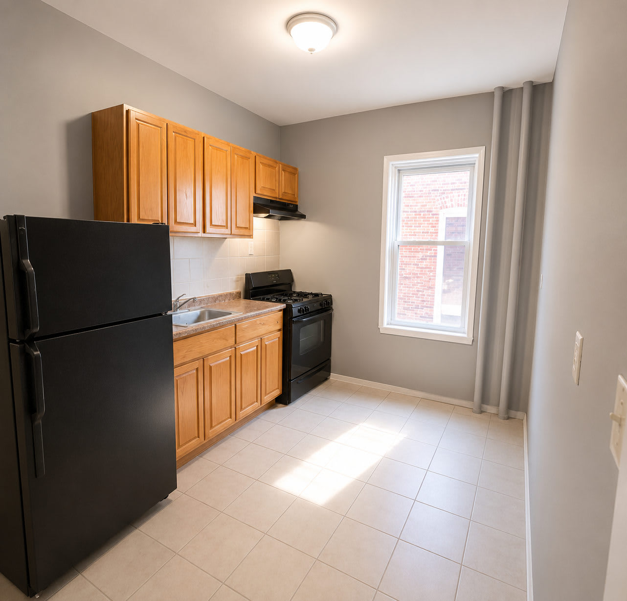 196 Roseville Avenue – photo 1