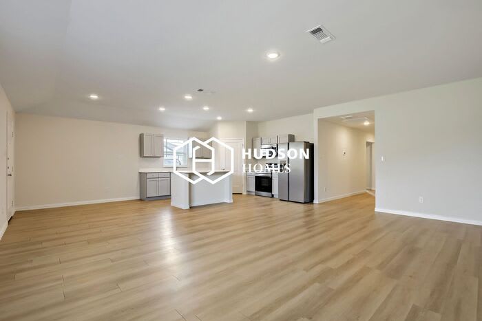 3020 Titus Court – photo 4