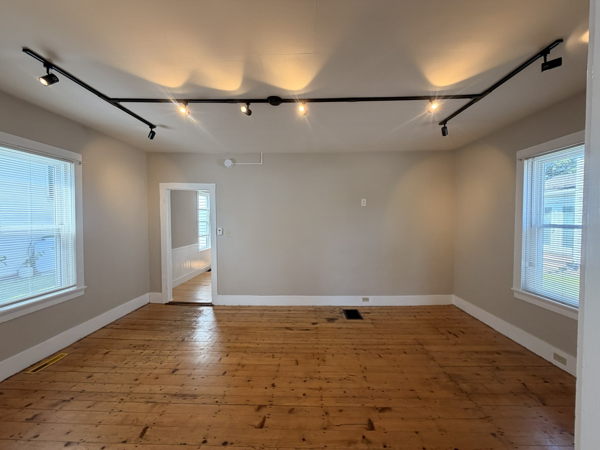 6 Green Court – photo 4