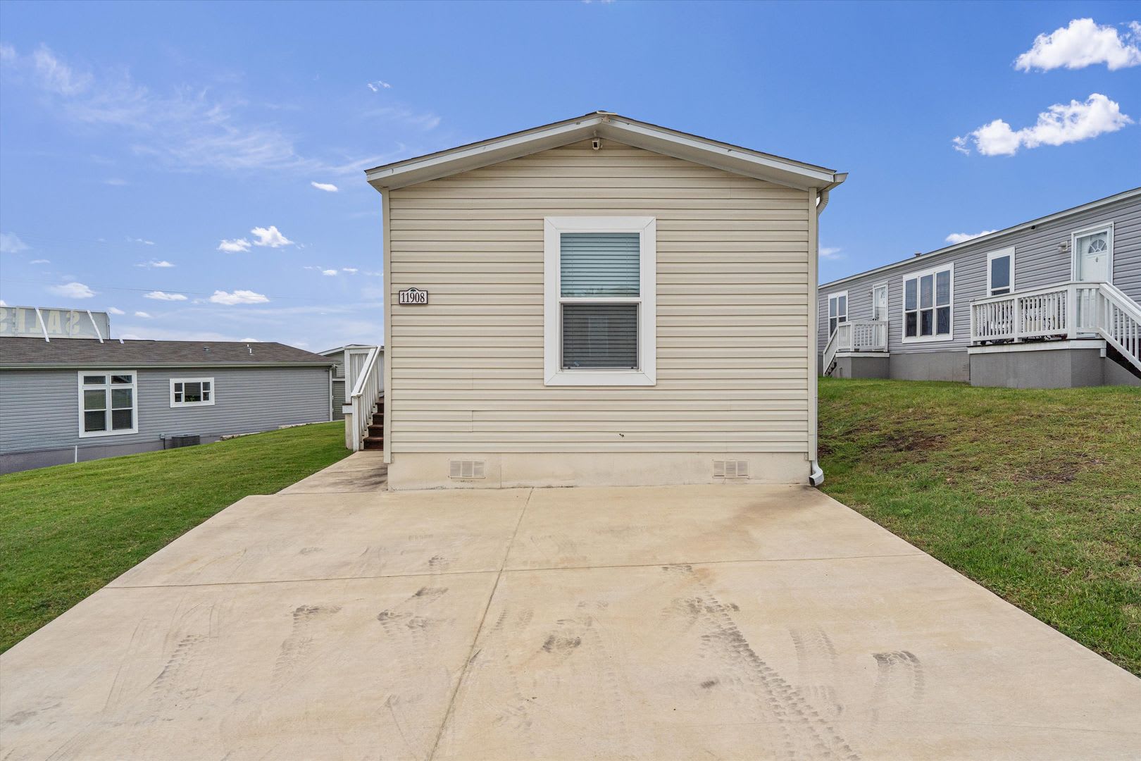 11908 Charro Dr #549, Del Valle, Texas 78617 – photo 2