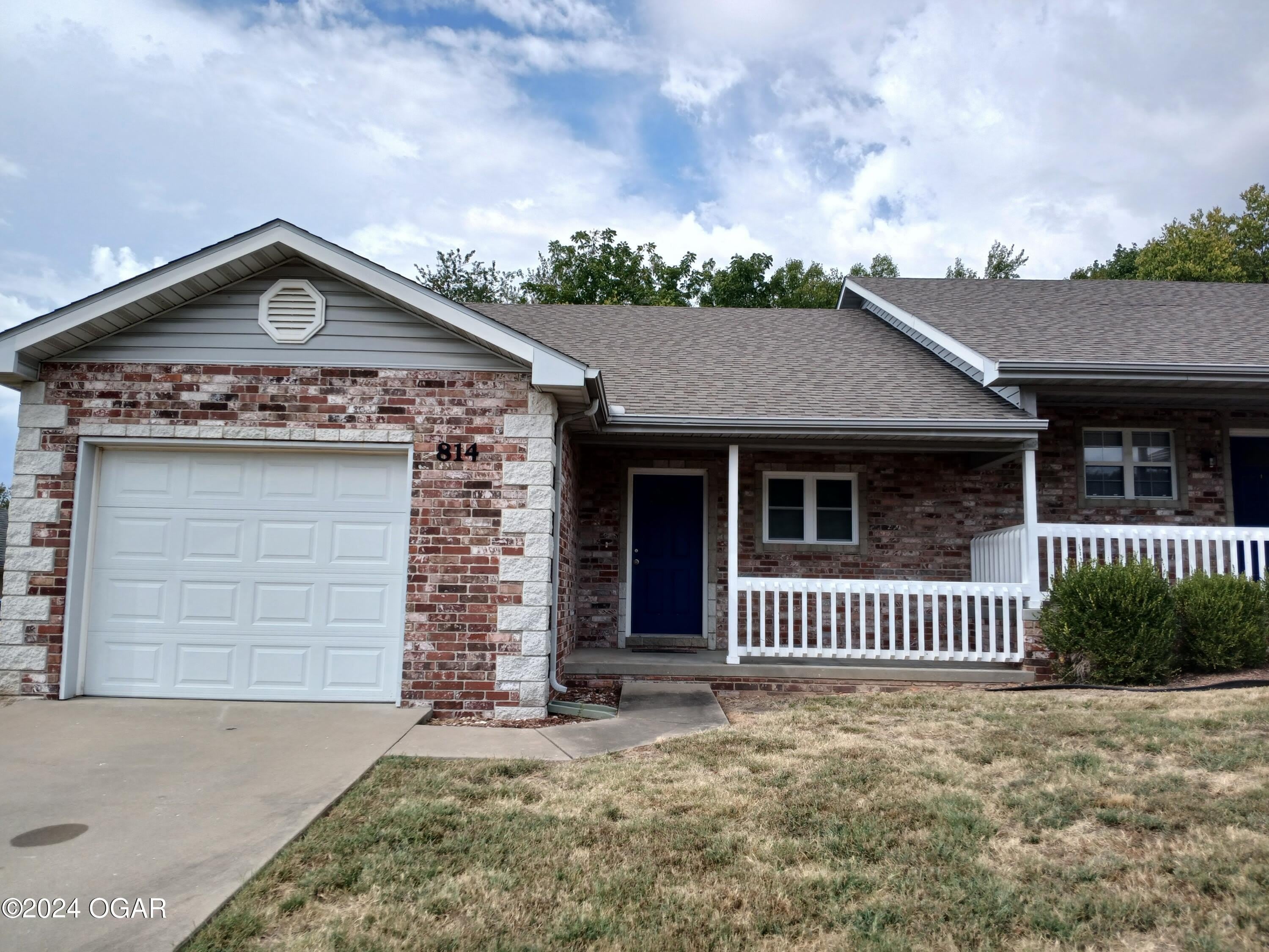 814 S Forest Avenue – photo 1