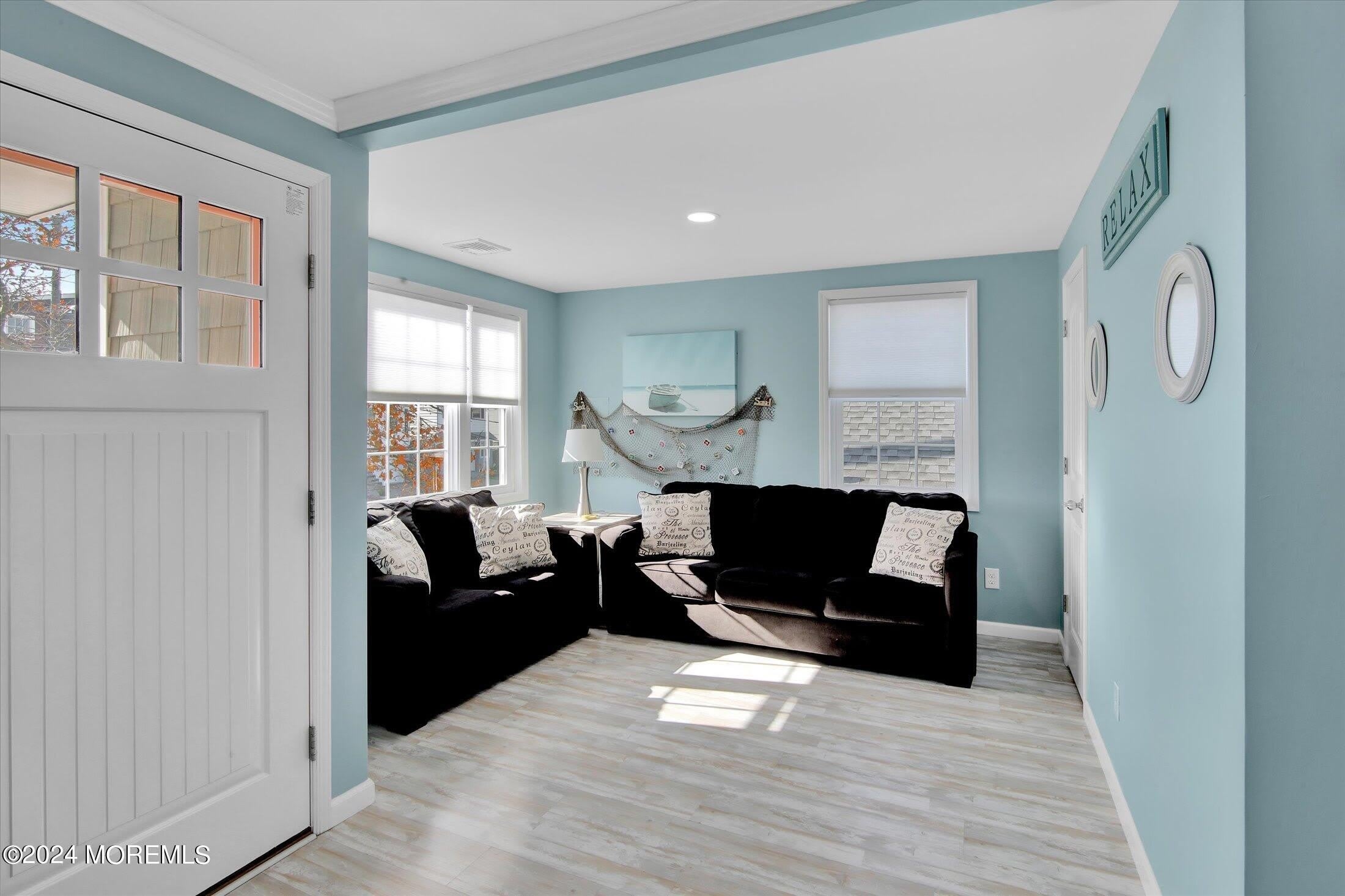 222 Hiering Avenue – photo 5