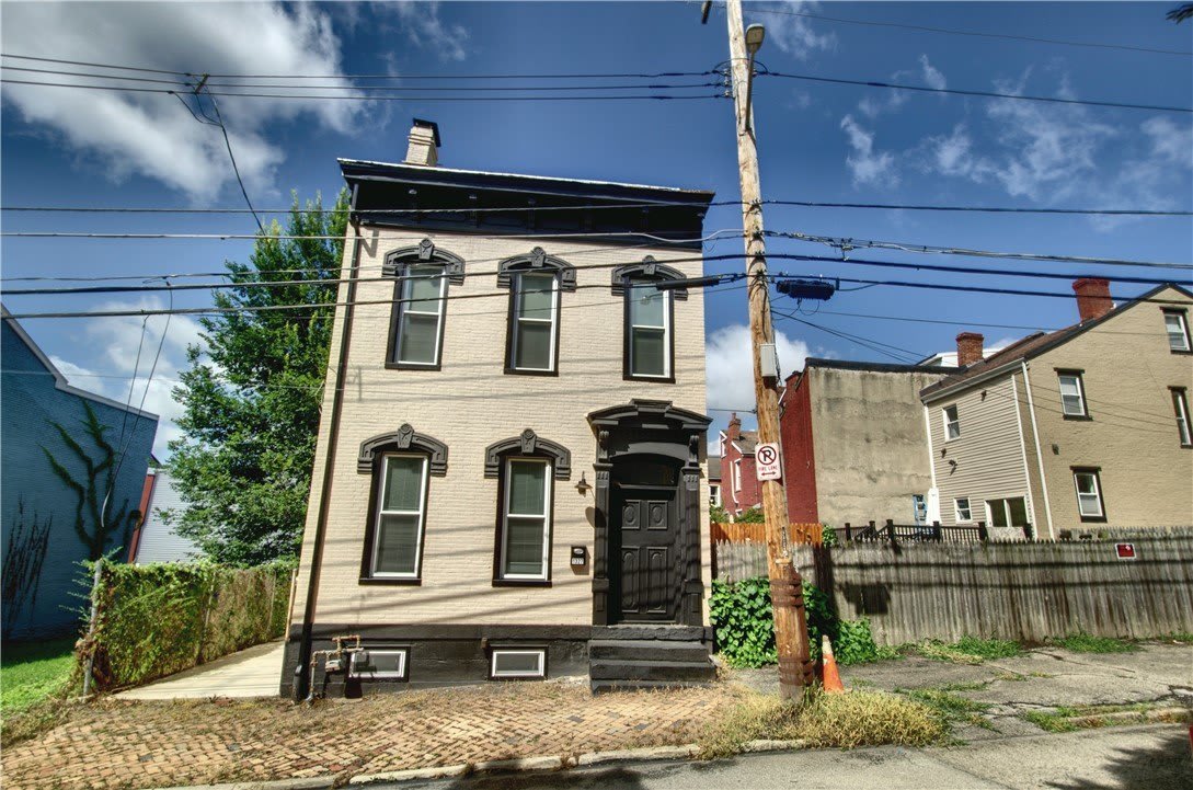 1327 Reddour St – photo 1