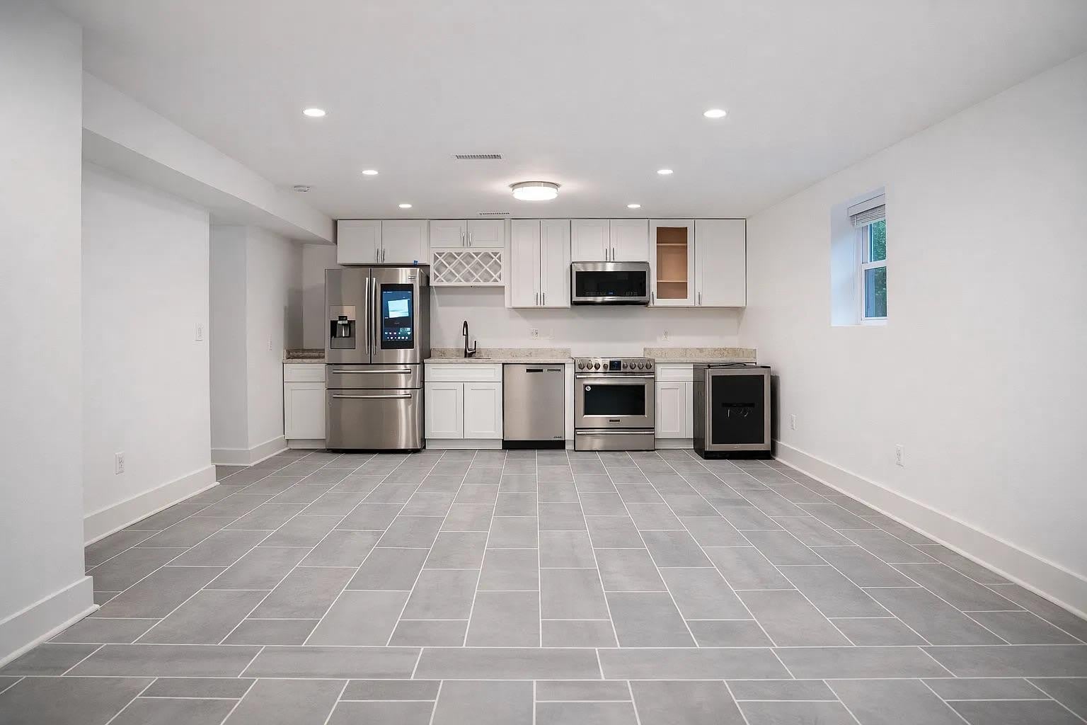 1633 KALMIA Road NW – photo 5