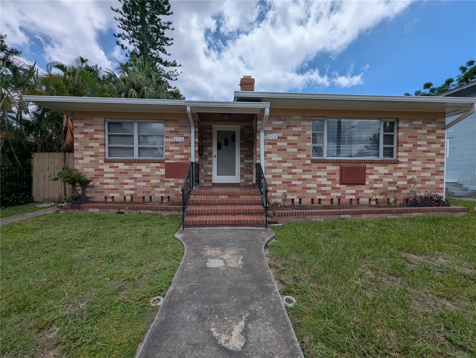 206 12TH Avenue N – photo 3