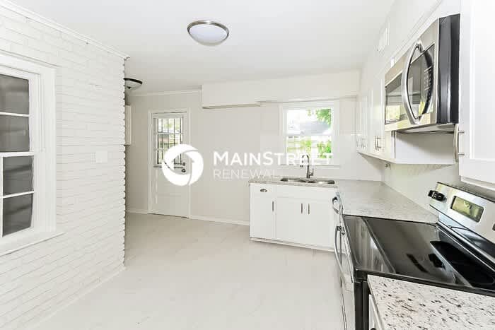 3069 Basswood Street – photo 5