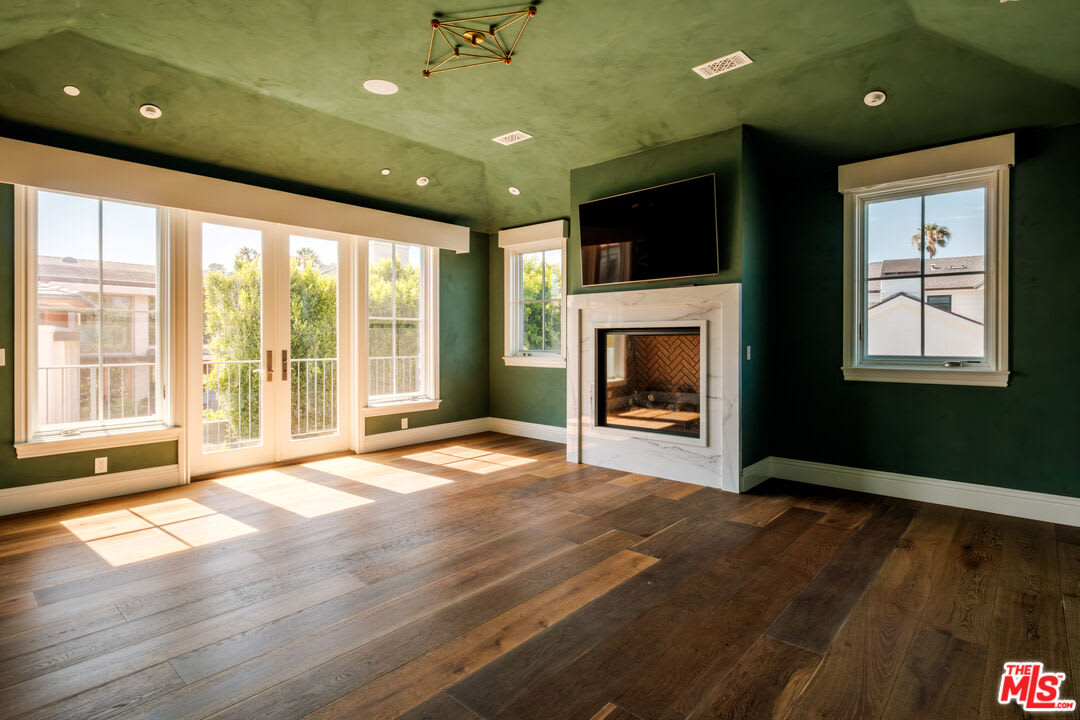 557 Chapala Drive – photo 1