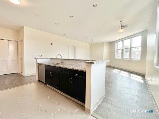 215 Stillwater Avenue – photo 1