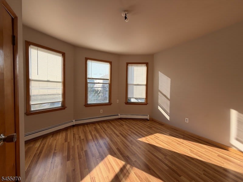 720 Monroe Ave – photo 2