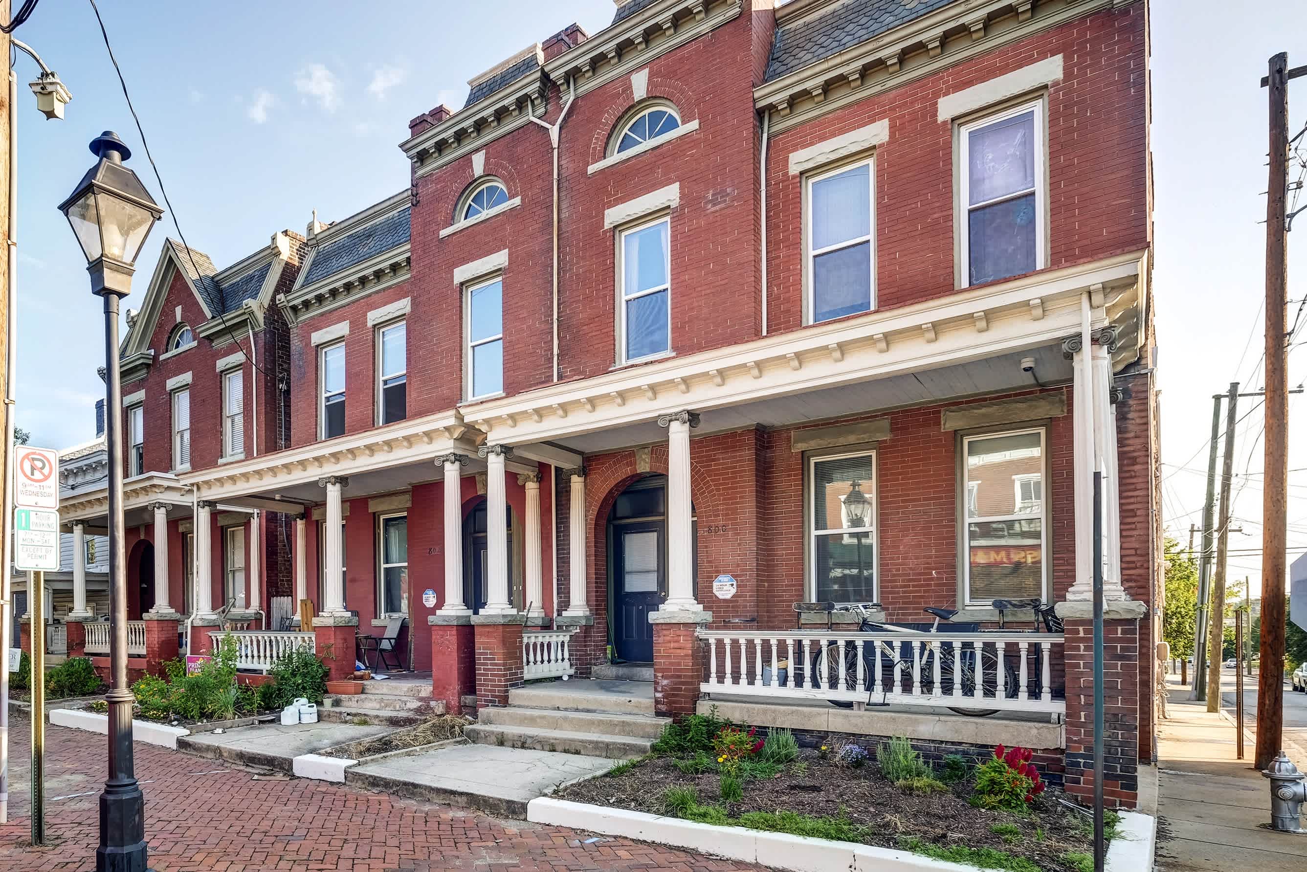 800 West Clay Street – photo 3