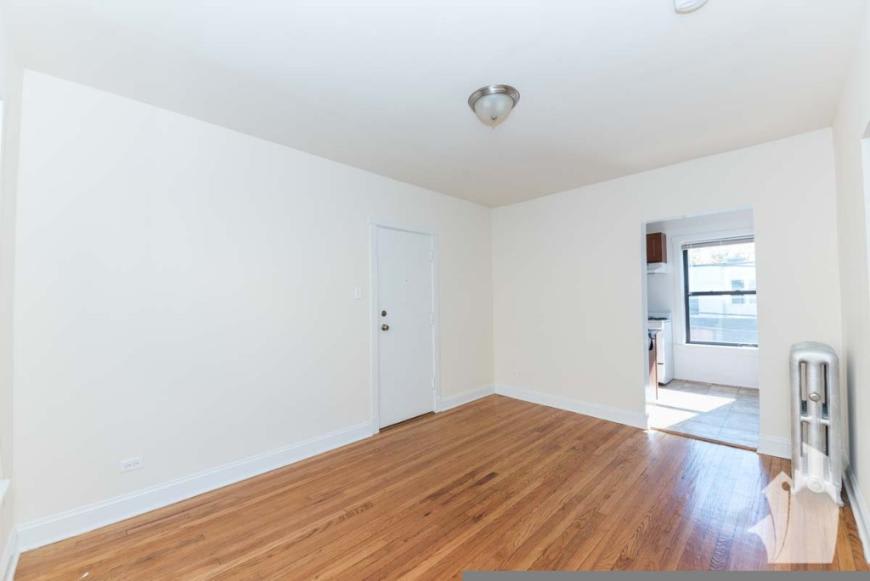 2621 N Spaulding Ave – photo 4