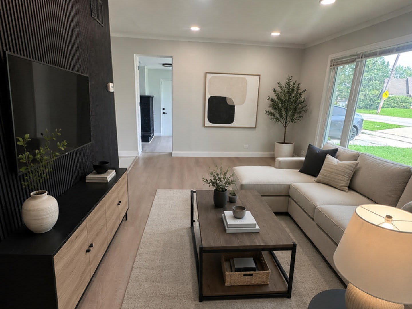 8718 Plainfield Road – photo 3