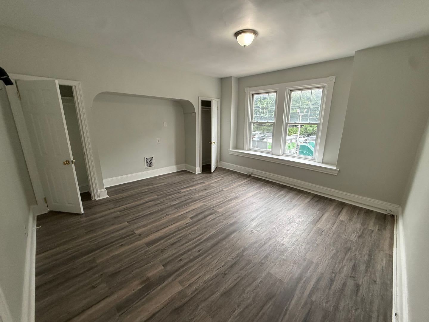 Large Home – photo 5