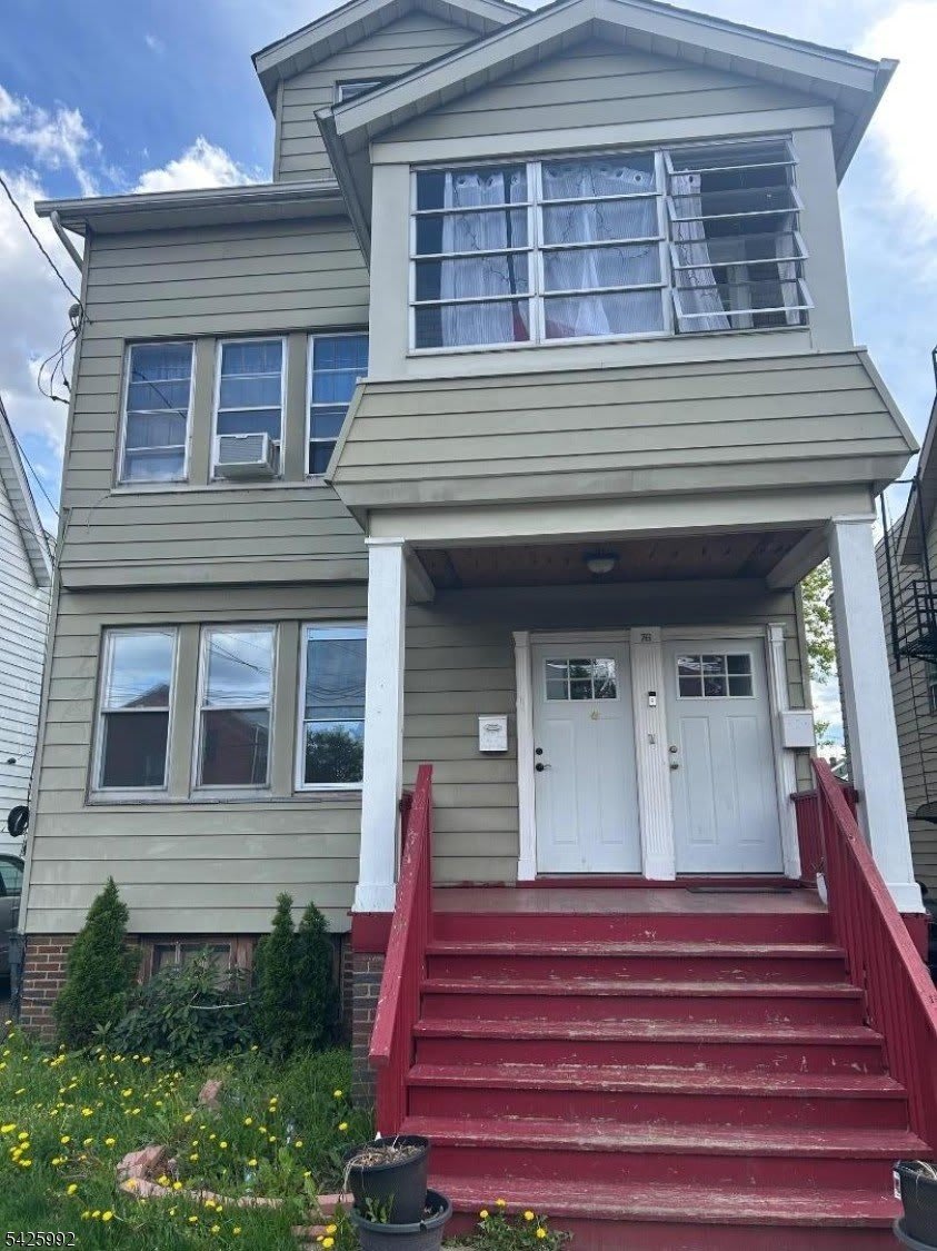 74 Sanford Pl – photo 1