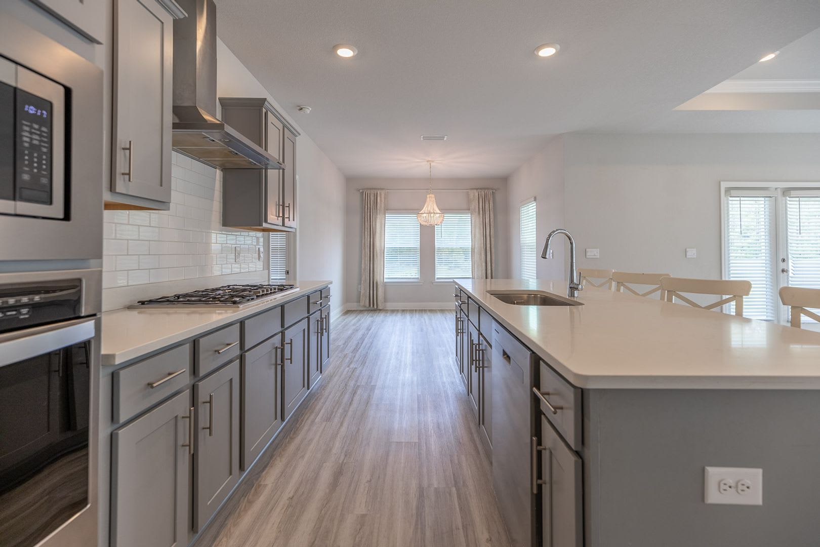 READY TO RENT NOW! JUBILEE FARMS! LANDSCAPING INCLUDED! PRICE REDUCTION! – photo 3