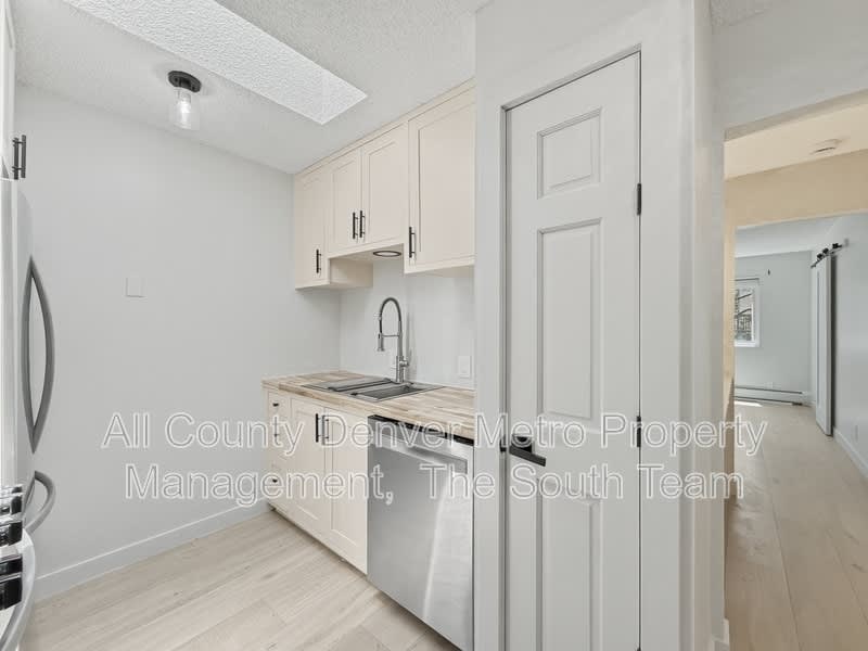2835 S Monaco Street Pkwy – photo 4