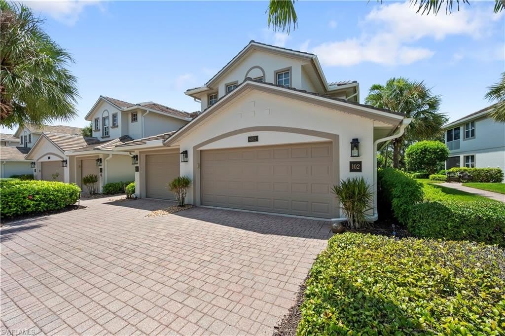 6815 Ascot Dr – photo 1