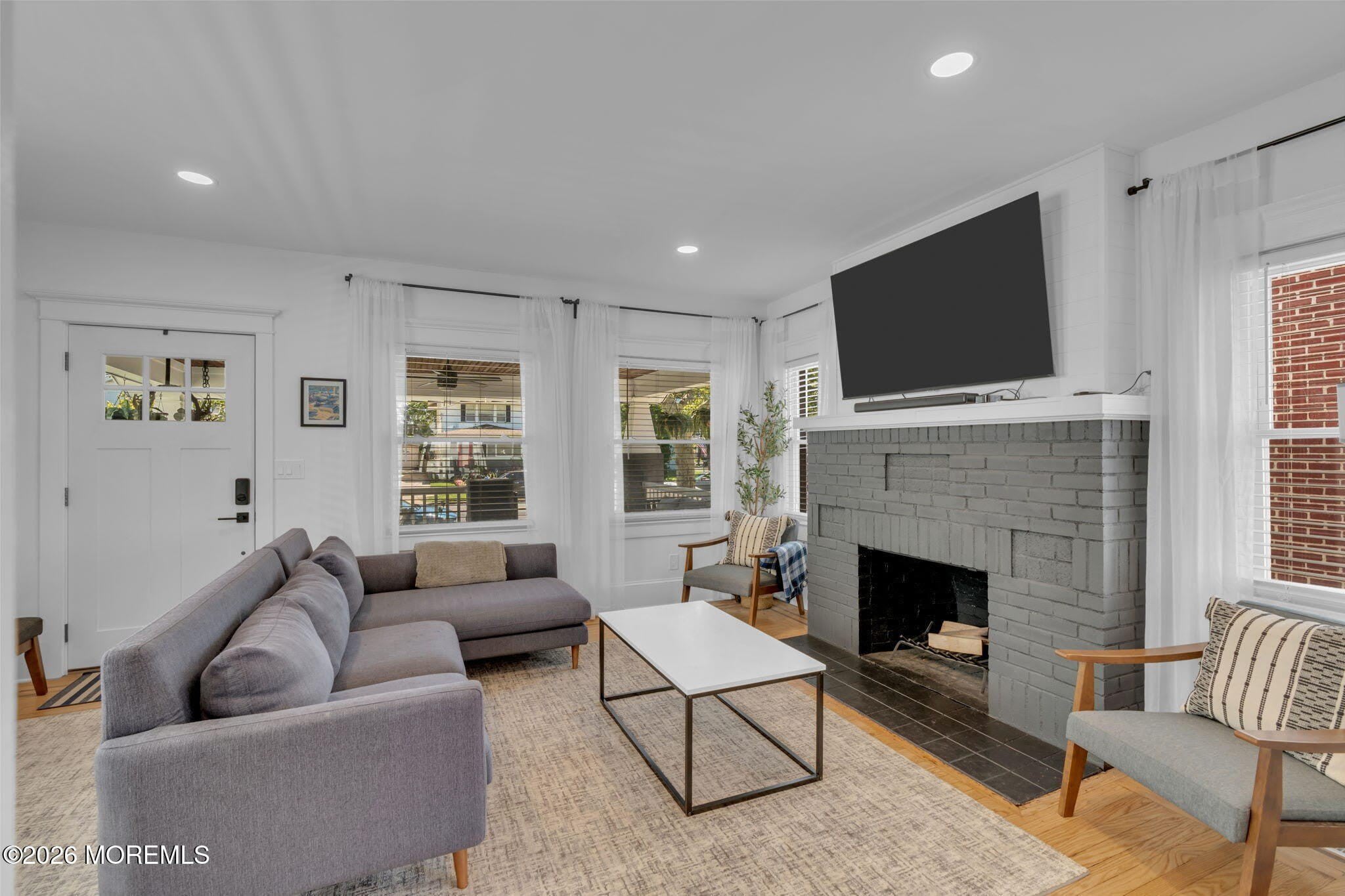 917 4th Avenue – photo 4