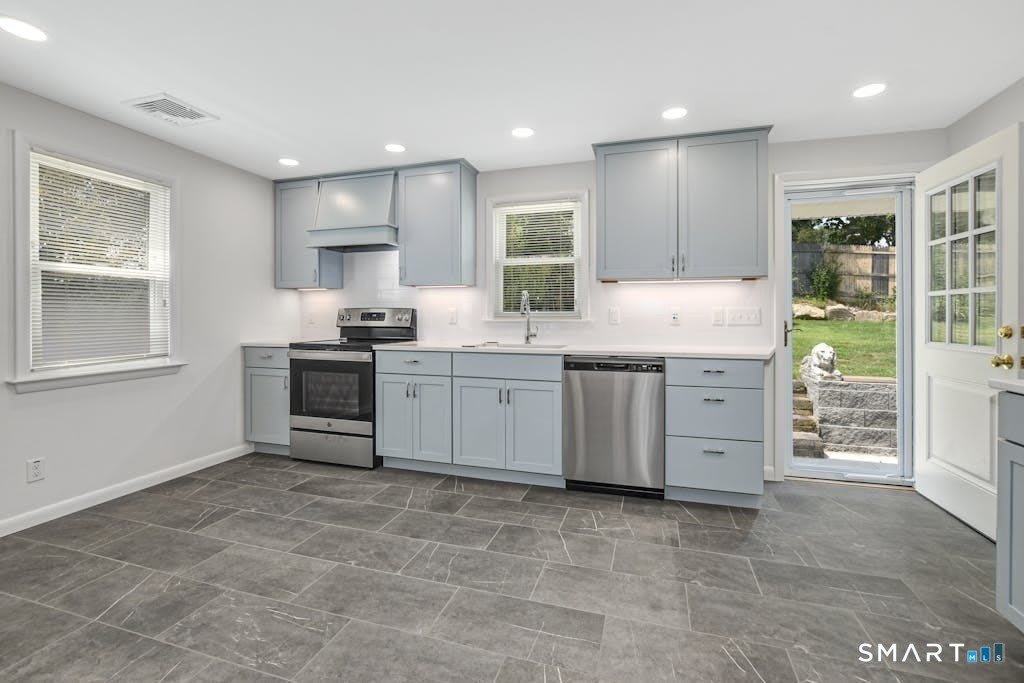 3 Wild Rose Road – photo 4