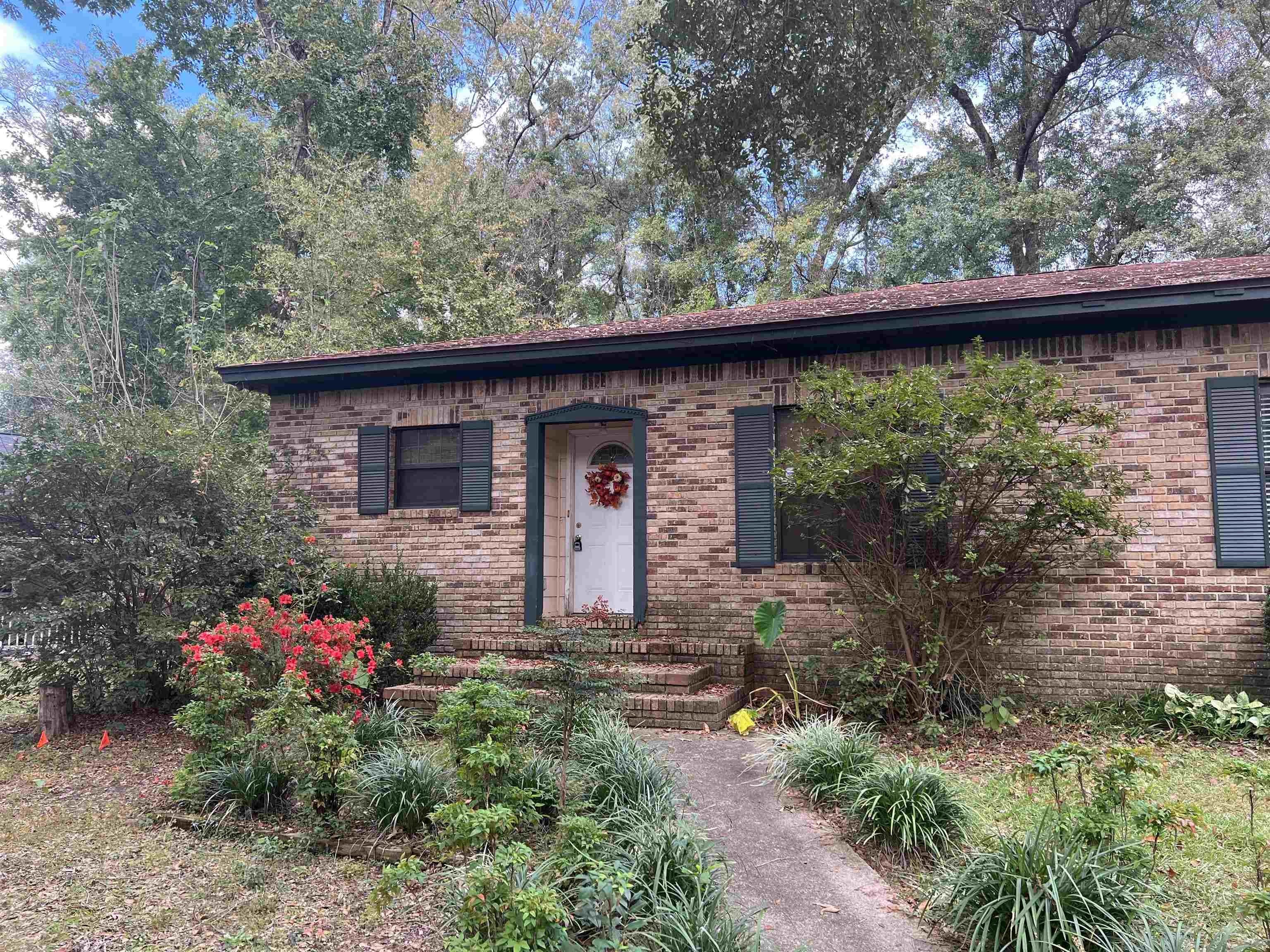2552 Panther Creek Road – photo 1