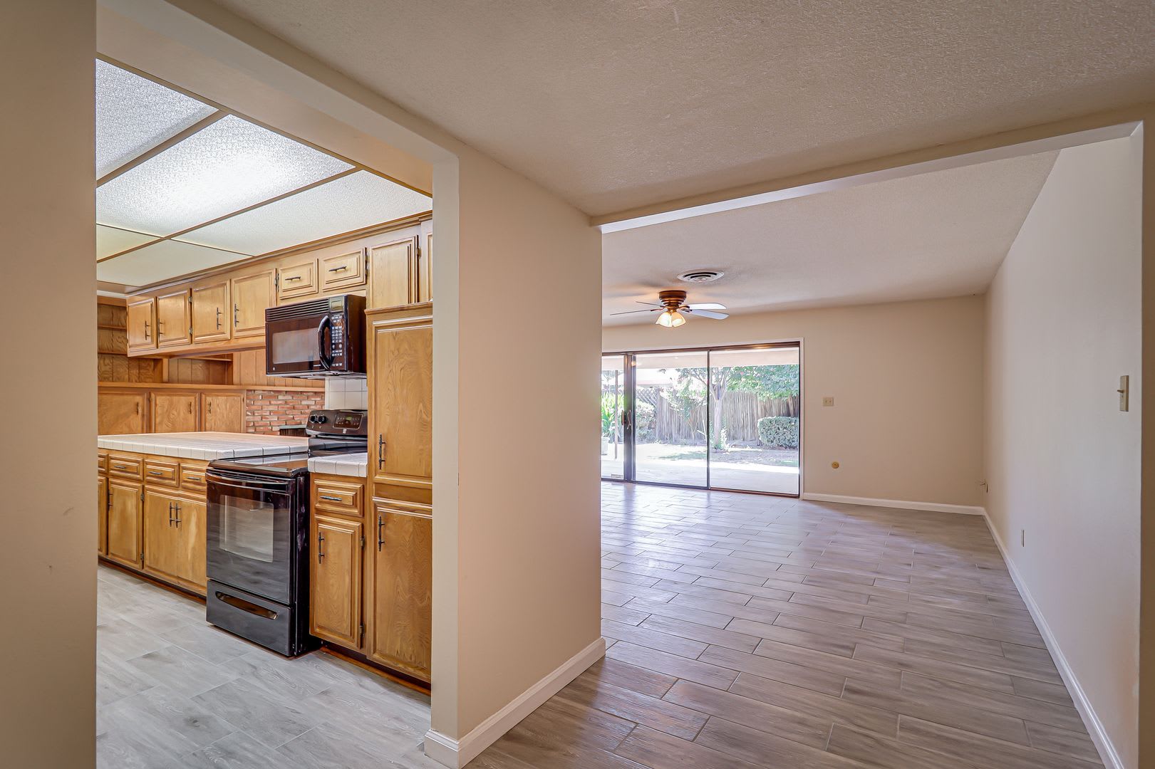 Kern City 55+ Community! – photo 5