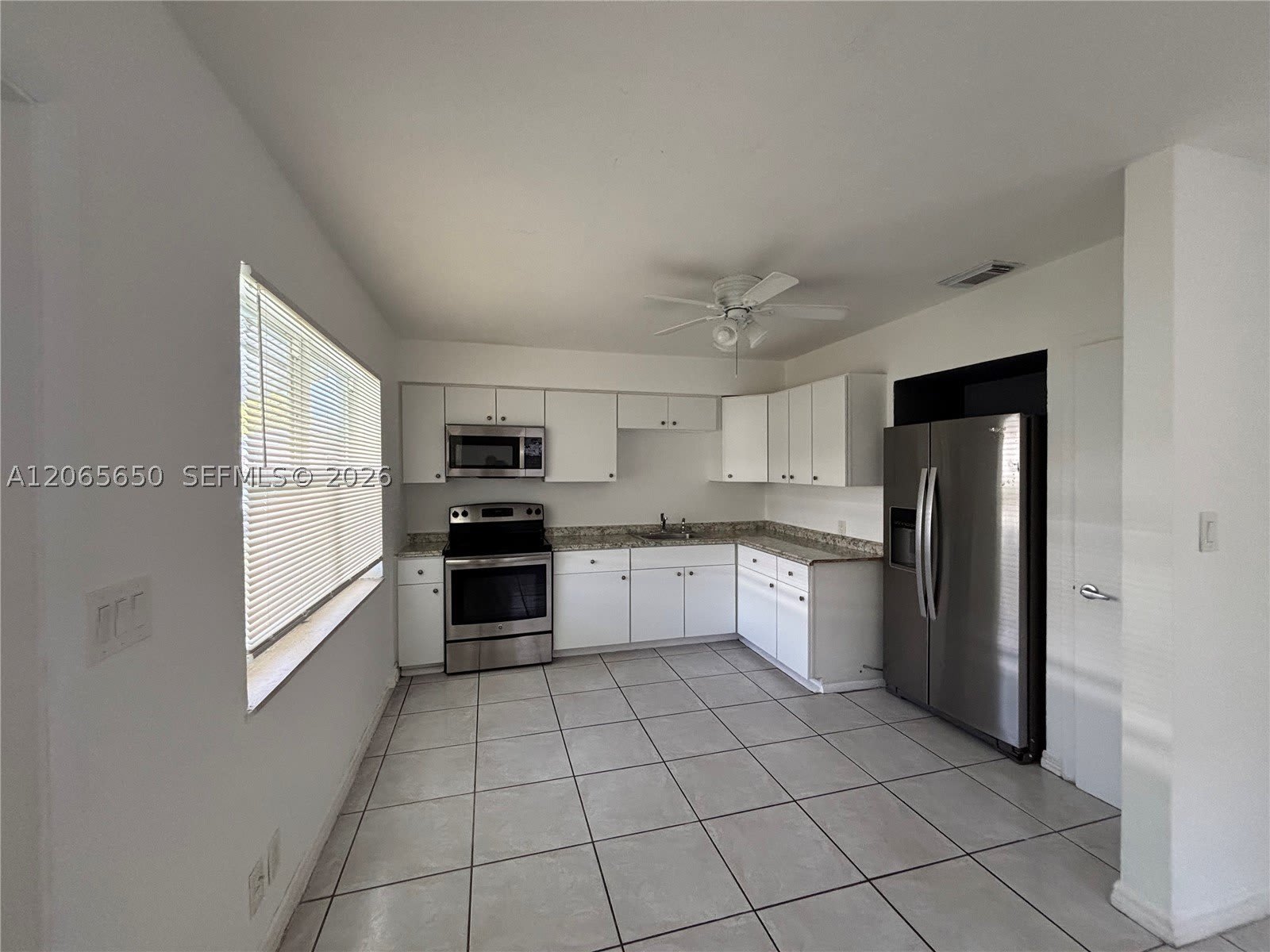 6335 SW 21st St – photo 1