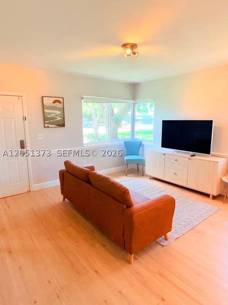 201 Flagler Dr – photo 5