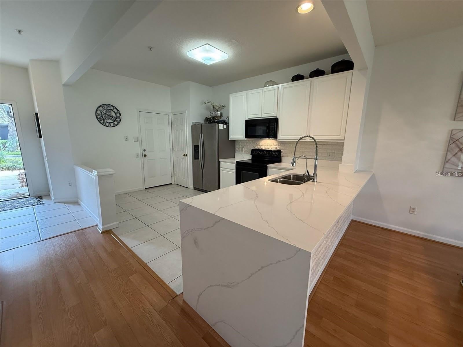 6235 GOETHE Street – photo 2