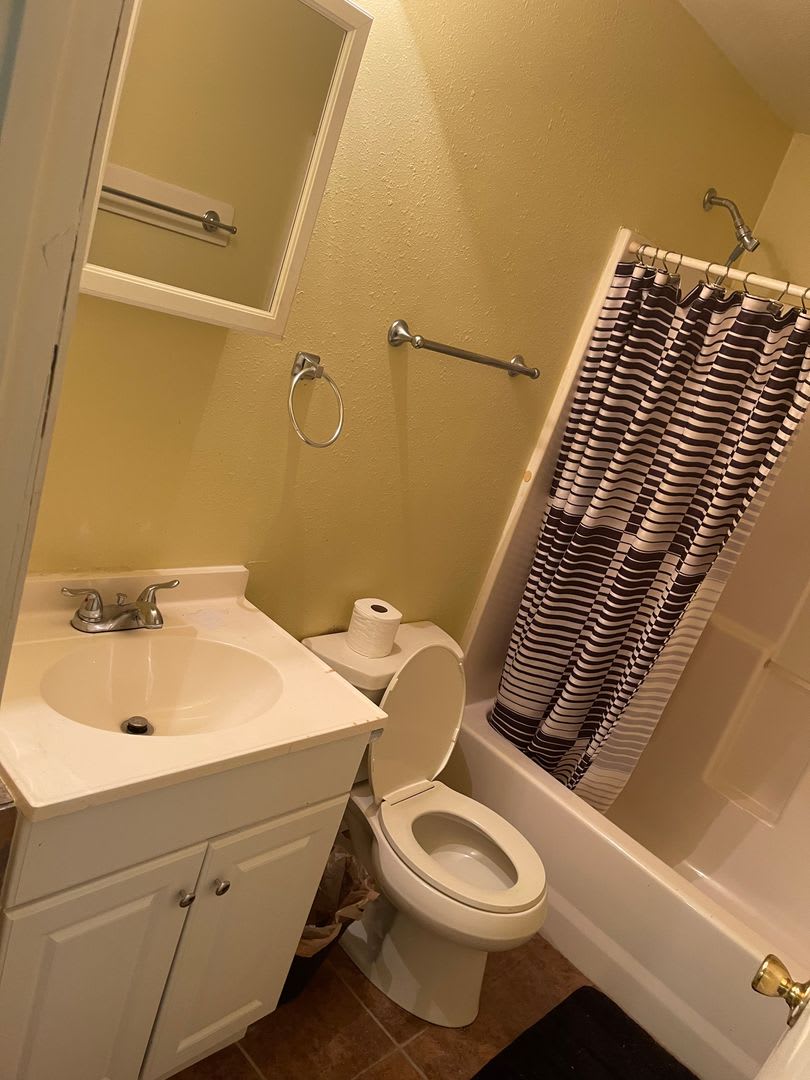 1 Bedroom 1 Bath – photo 1