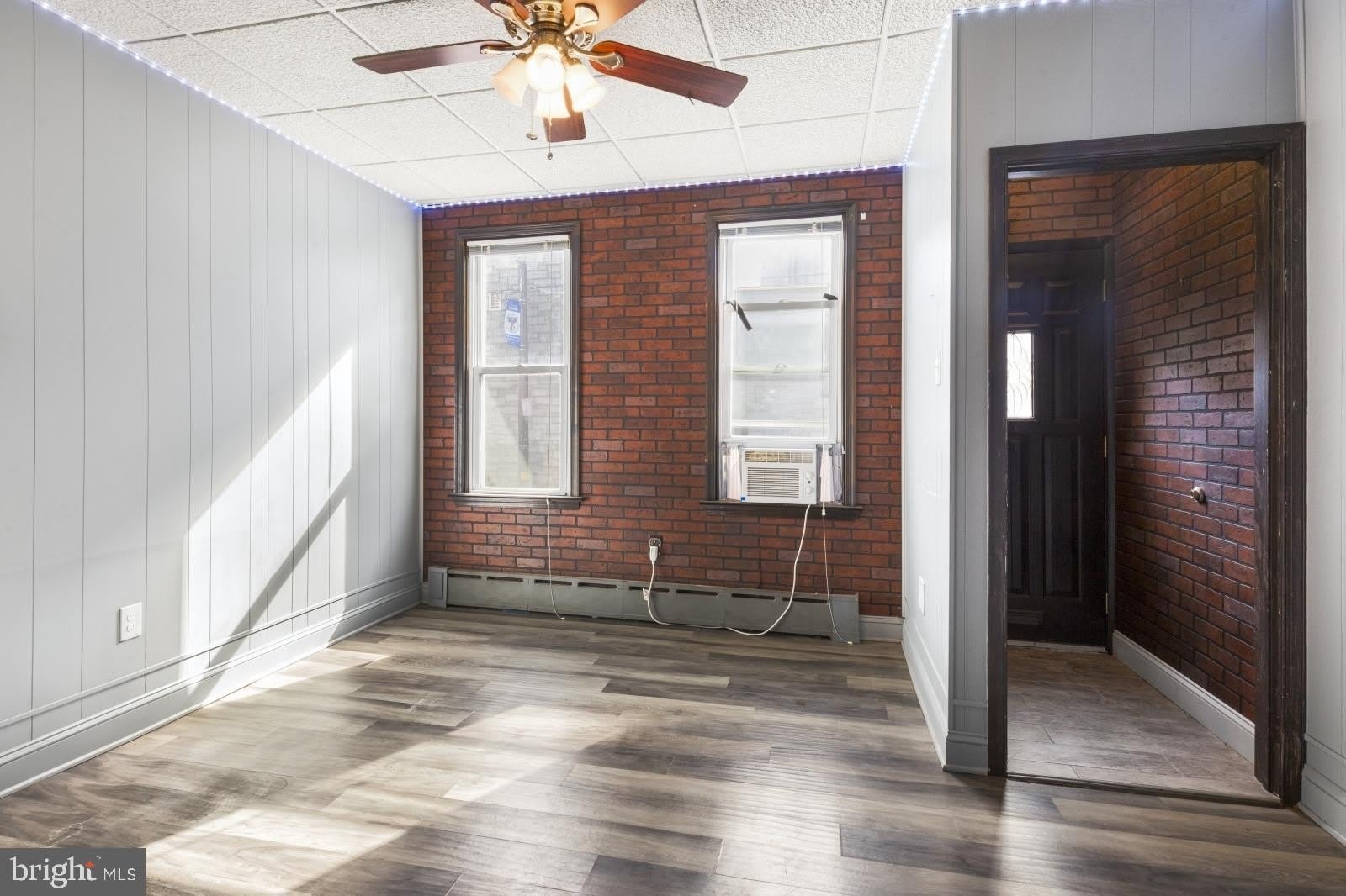 3218 E THOMPSON Street – photo 5