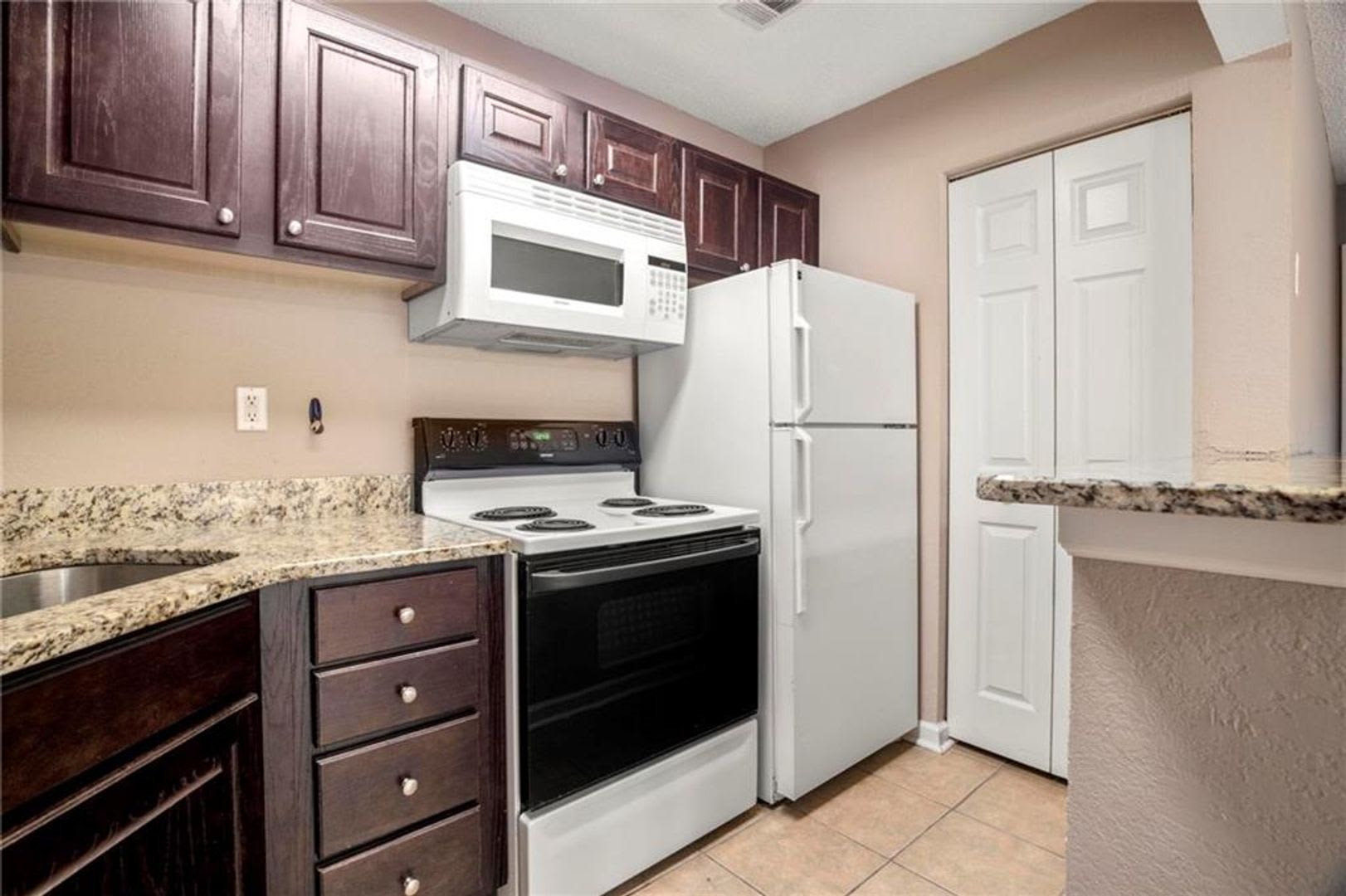 Auburn Crossing 10 138 – photo 5