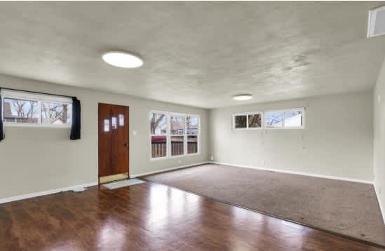 214 Augusta Street – photo 4