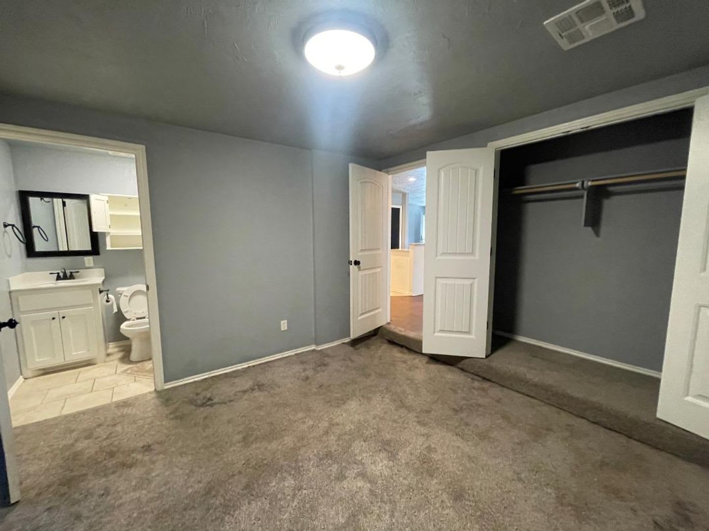 Adorable 4 Bedroom Home For Lease – photo 4