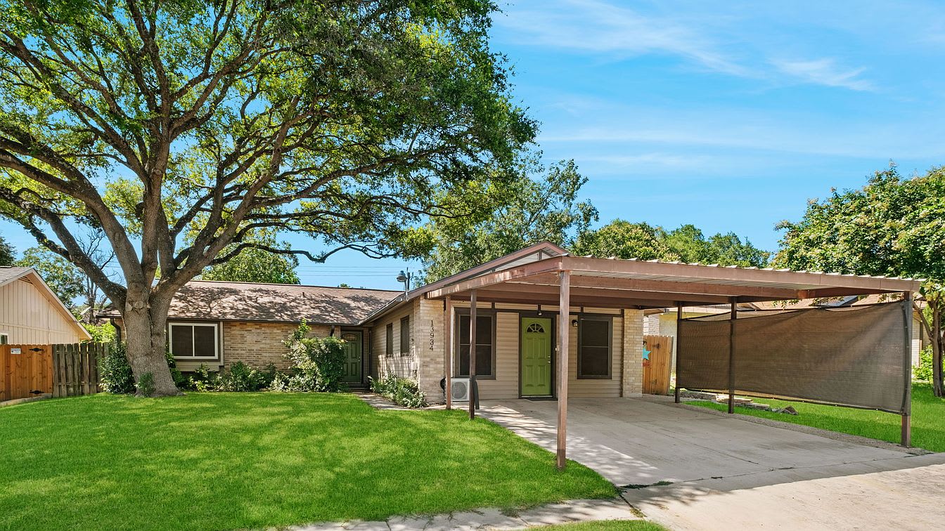 13934 Mission Valley – photo 1