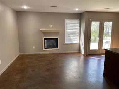 2025 Tyler Street – photo 2