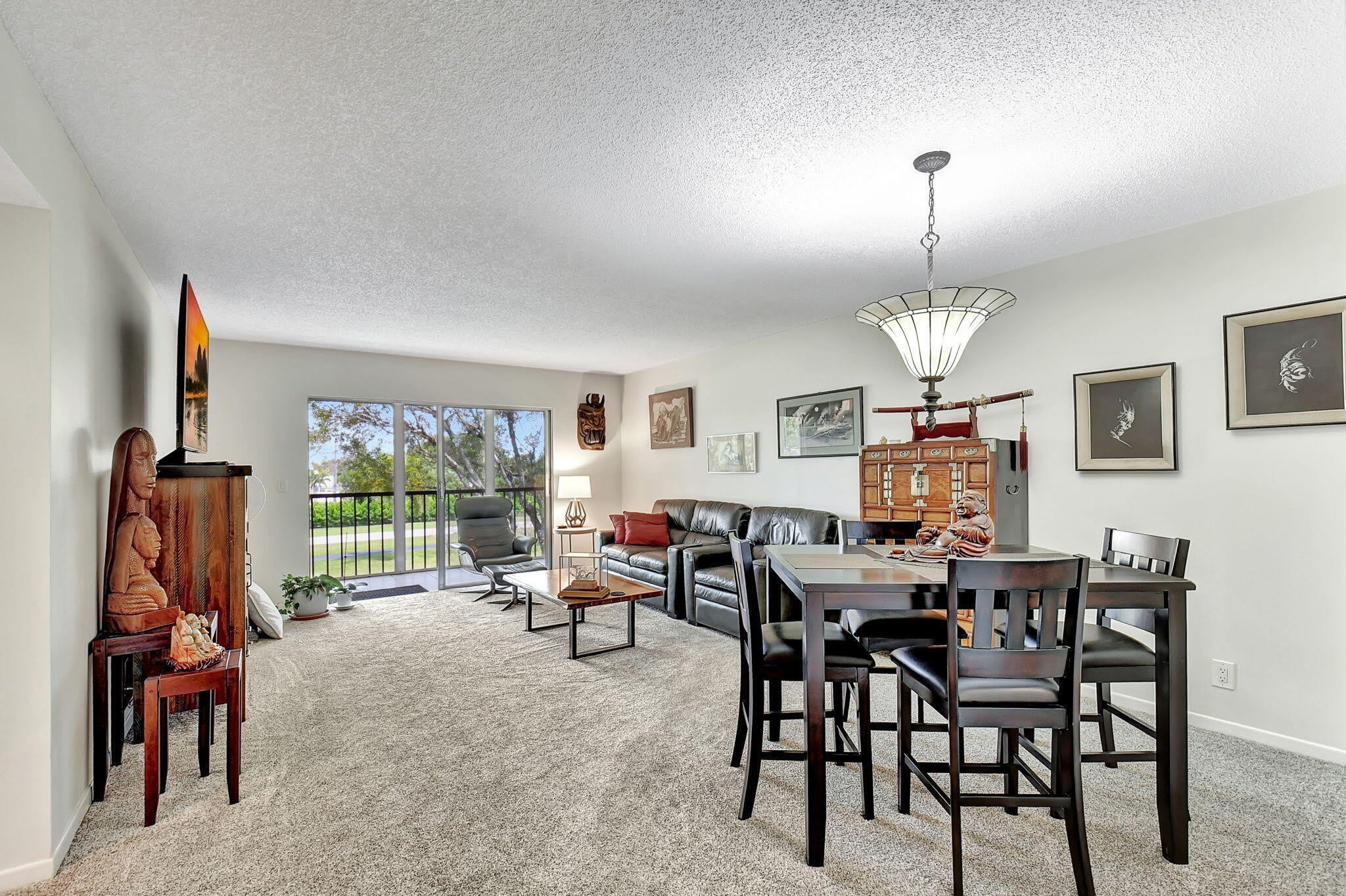 7185 Huntington Lane – photo 3